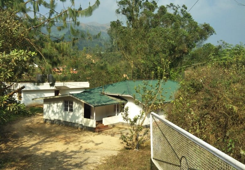 munnar dormitory outside view