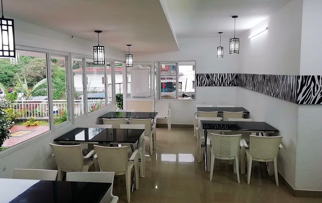 Aaron cottage munnar restaurant