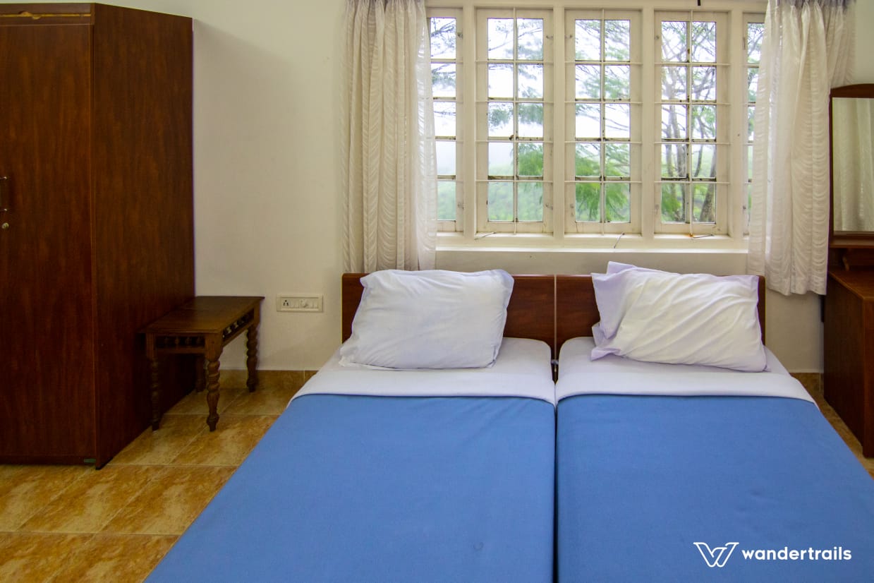 Munnar Gap Road Cottage View