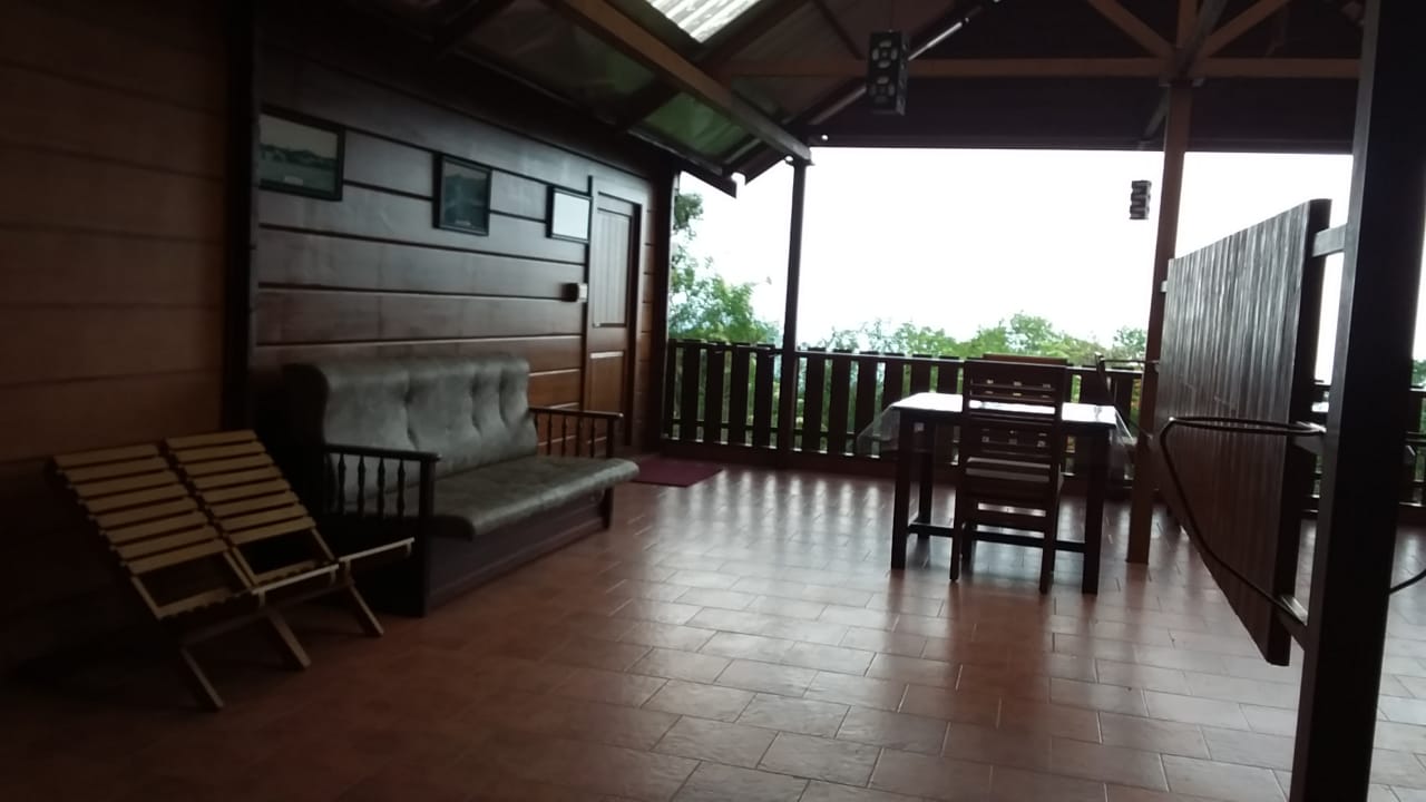Munnar Luxury Ollivebrook Bungalow