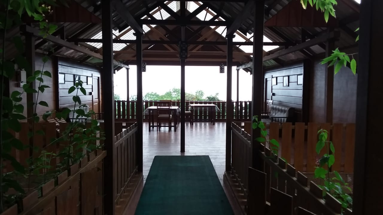 Munnar Luxury Ollivebrook Bungalow